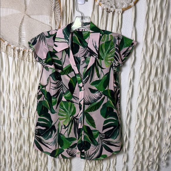 Alice + Olivia Randa Ruffle Henly Top in Silk Palm Print Size XS - Picture 2 of 13